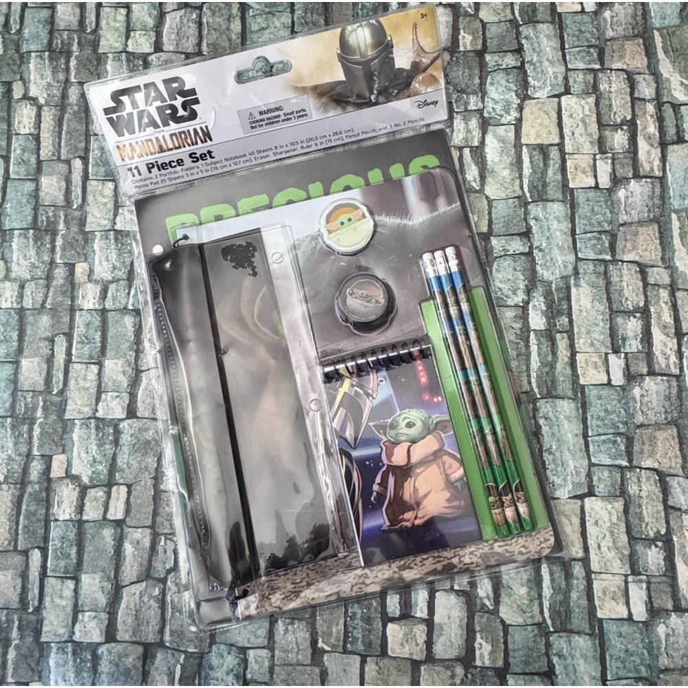 Star Wars The Mandalorian 11 Piece Stationery Set